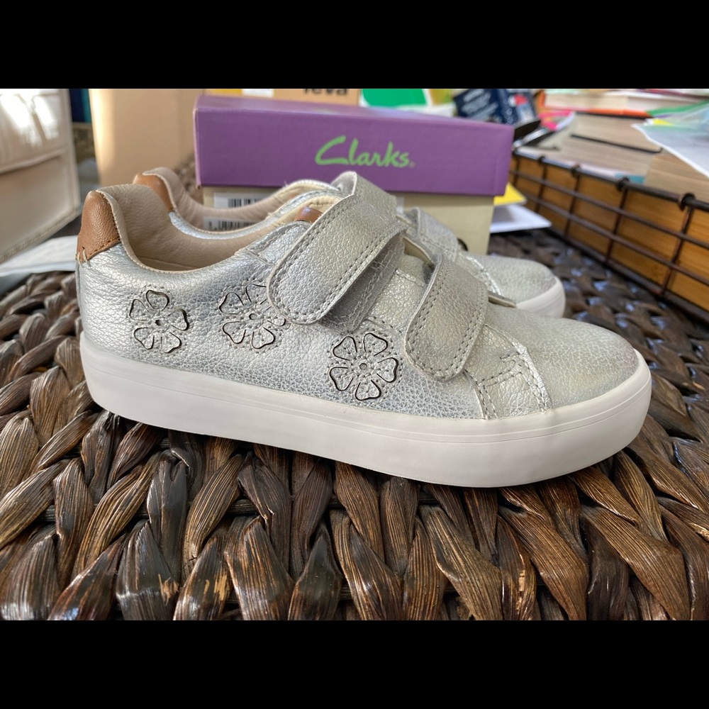 Soft full grain leather sneakers- Toddler 10.5